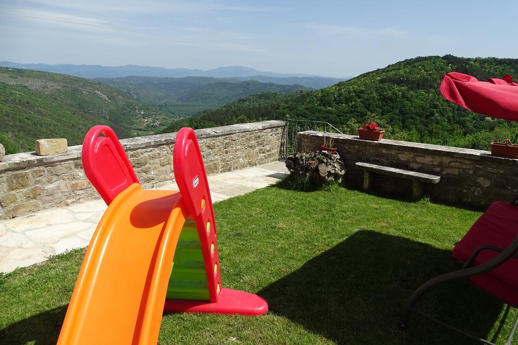 Villa Letizia Oprtalj الغرفة الصورة